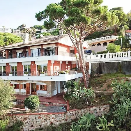 Fluvia: Swimming-pool, Seaview, 1200m Center And Villa *