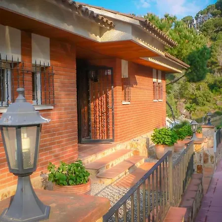 Fluvia: Swimming-pool, Seaview, 1200m Center And Villa Lloret de Mar